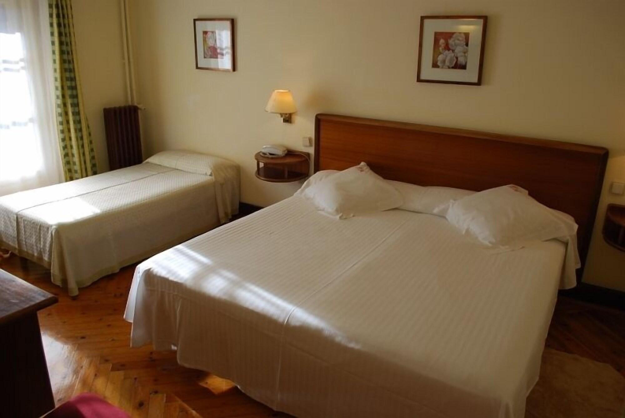 Hotel Adsera La Molina  Zewnętrze zdjęcie
